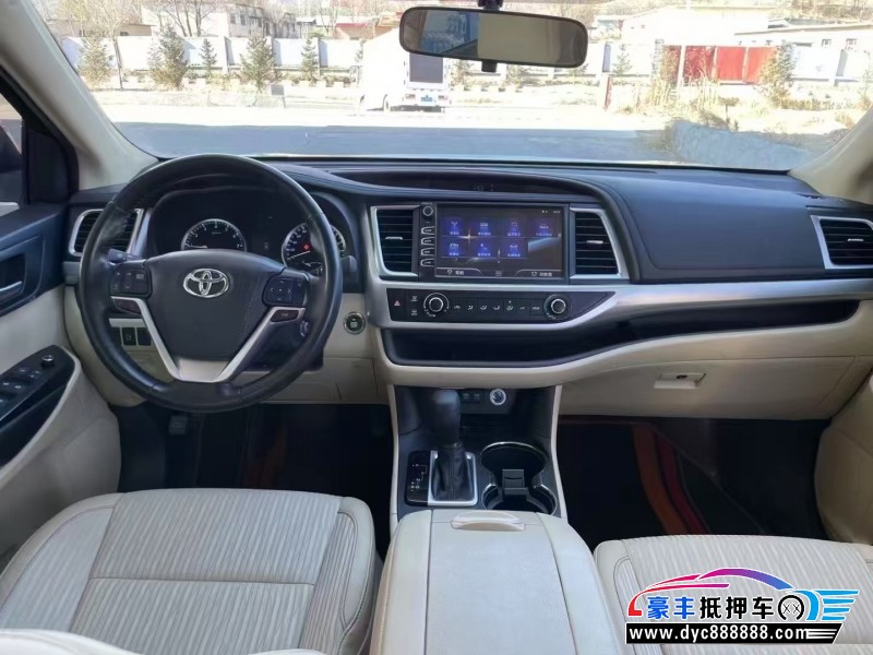 20年丰田汉兰达轿车抵押车出售