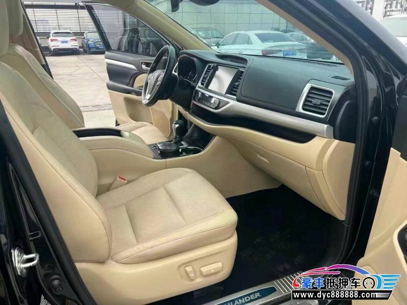 20年丰田汉兰达轿车抵押车出售