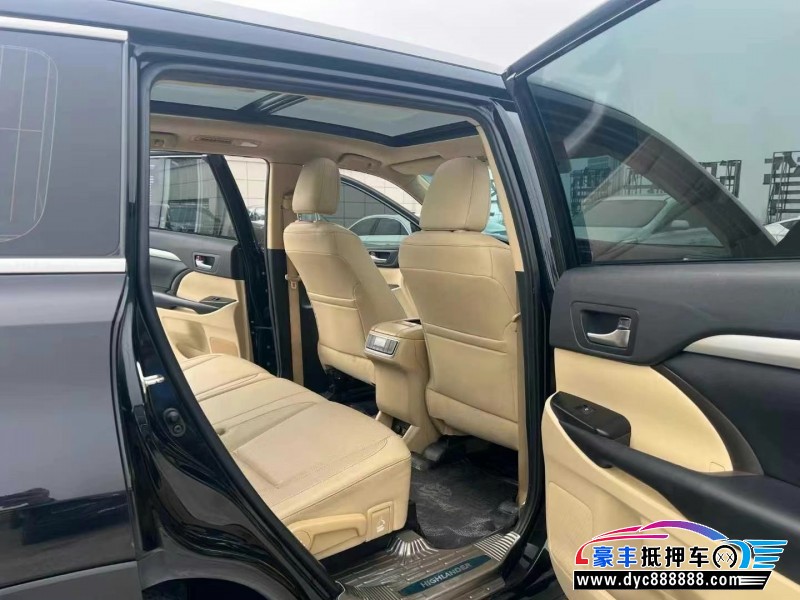 20年丰田汉兰达轿车抵押车出售