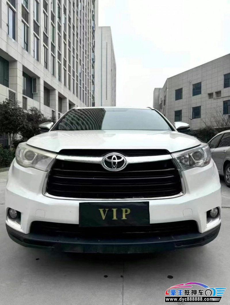 17年丰田汉兰达轿车抵押车出售