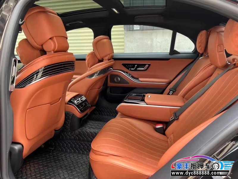 22年奔驰S轿车抵押车出售