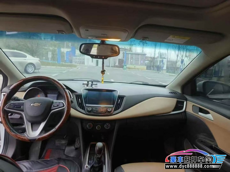 20年雪佛兰科鲁泽轿车抵押车出售