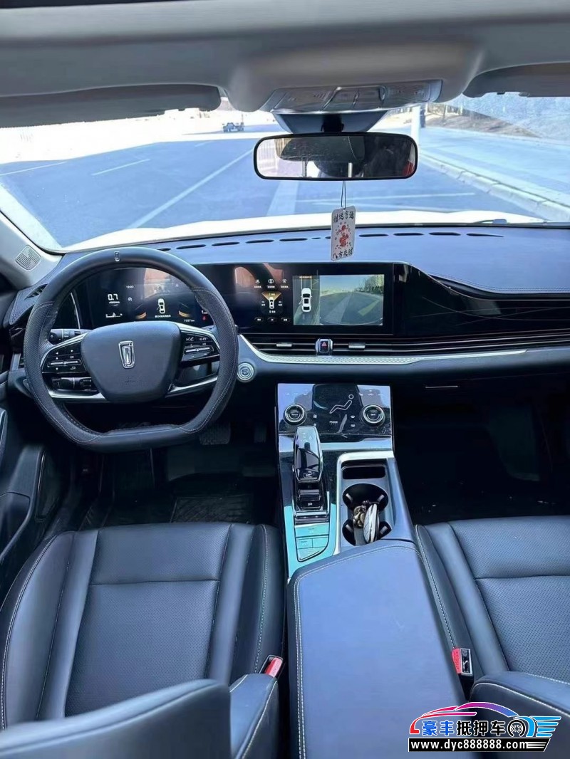 24年奔腾B70轿车抵押车出售