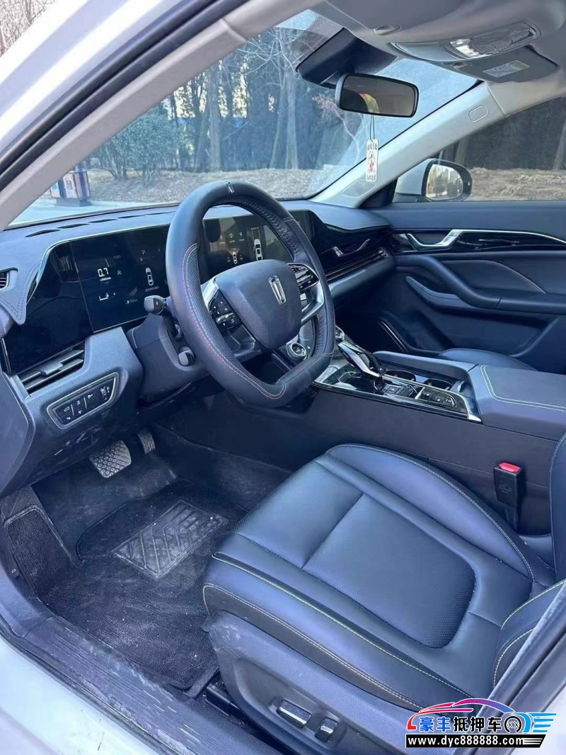 24年奔腾B70轿车抵押车出售