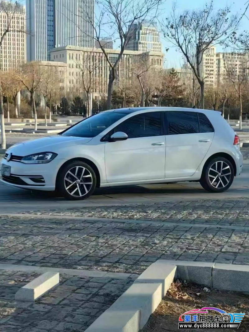20年大众高尔夫轿车抵押车出售