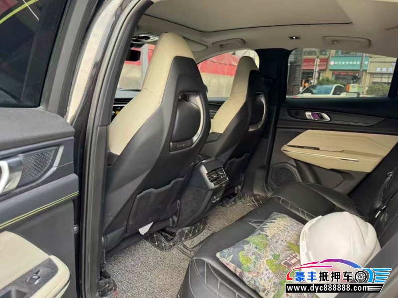 21年领克05轿车抵押车出售