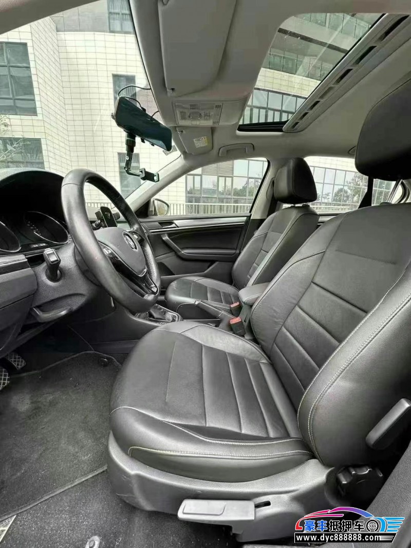 18年大众宝来轿车抵押车出售