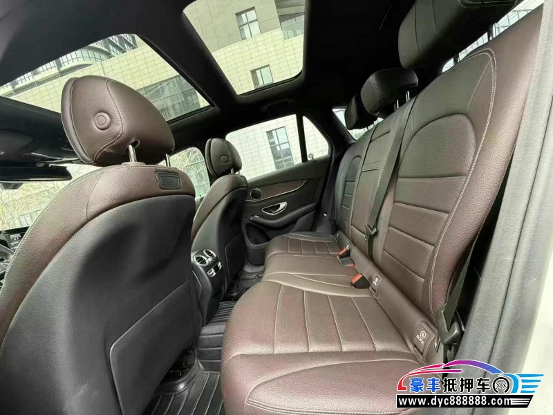 17年奔驰GLC轿车抵押车出售