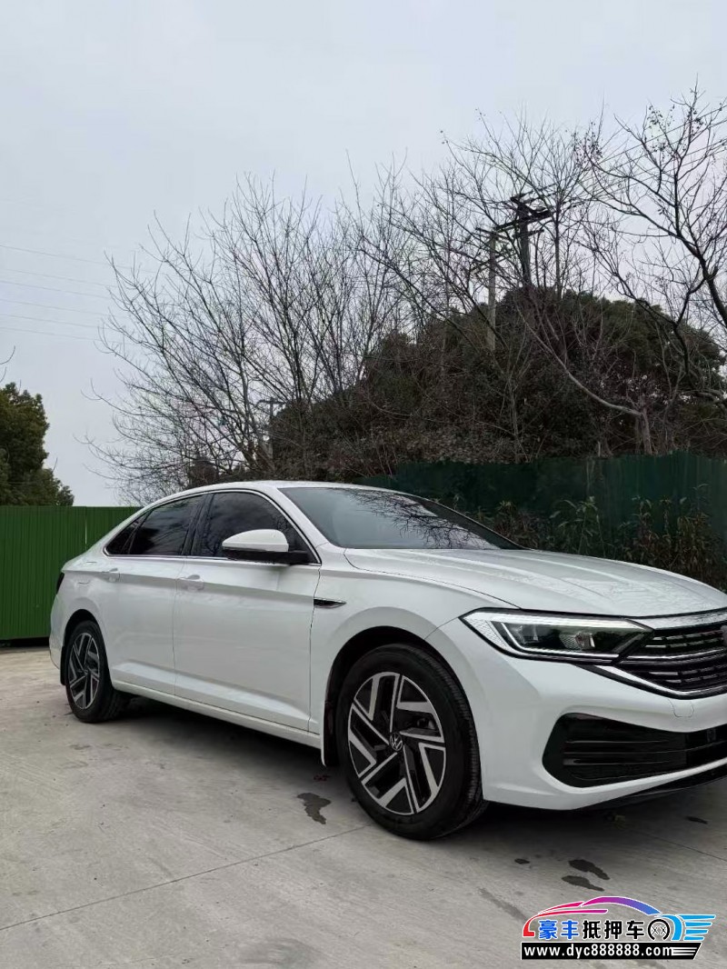 24年大众速腾轿车抵押车出售