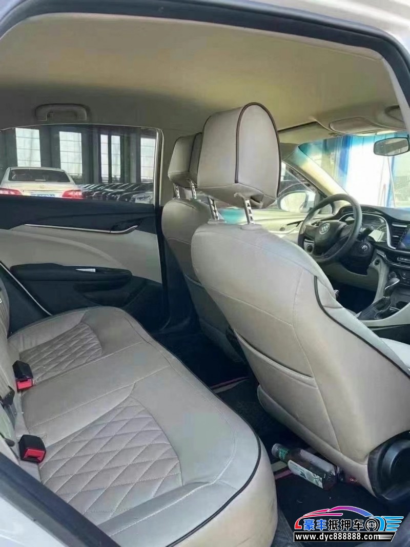 20年别克英朗轿车抵押车出售