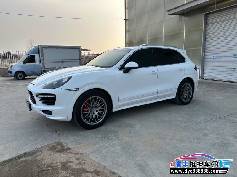 14年保时捷卡宴轿车抵押车出售