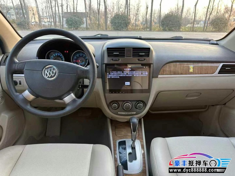 17年别克凯越轿车抵押车出售