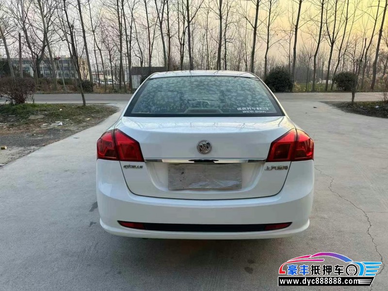 17年别克凯越轿车抵押车出售