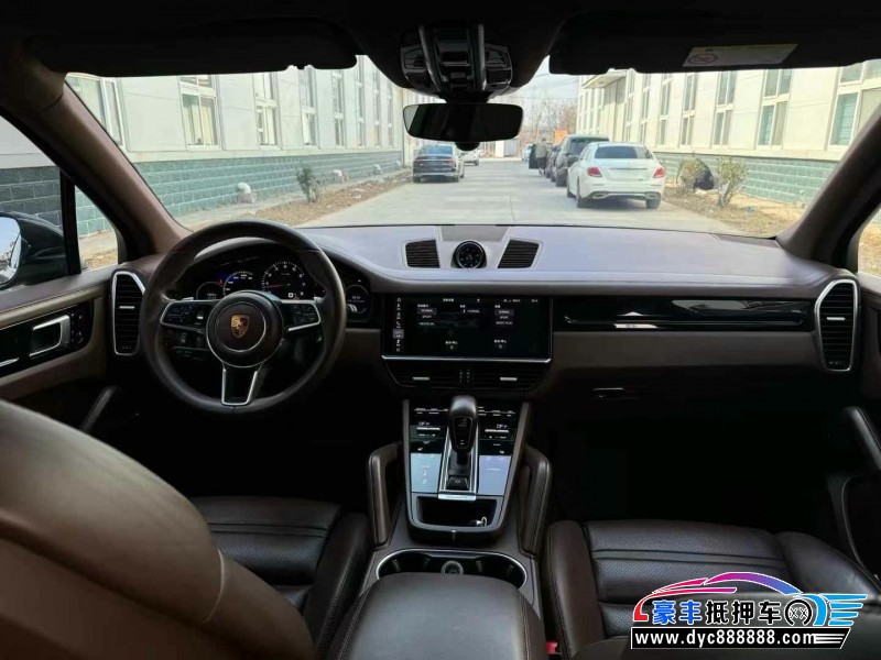 18年保时捷卡宴轿车抵押车出售