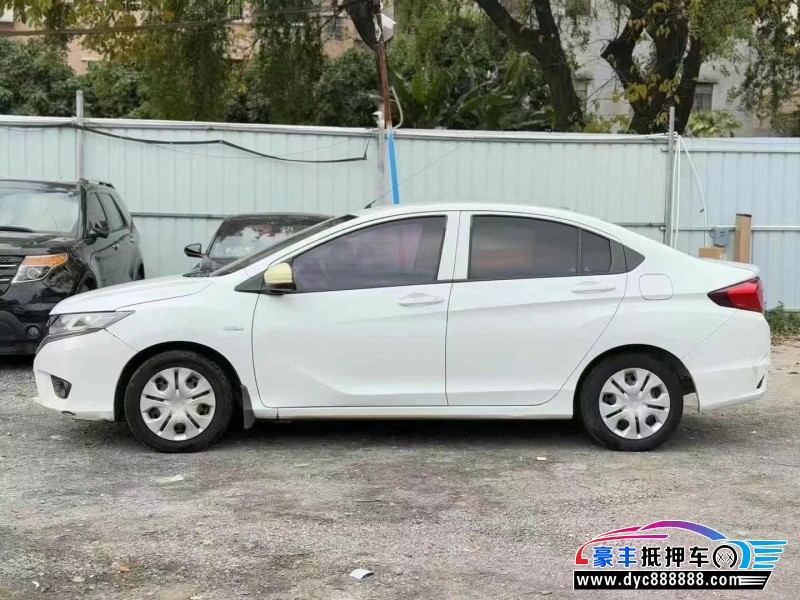 19年本田哥瑞轿车抵押车出售