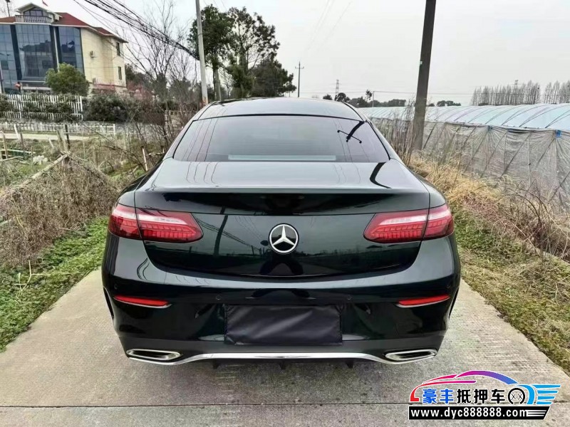 21年奔驰E轿车抵押车出售