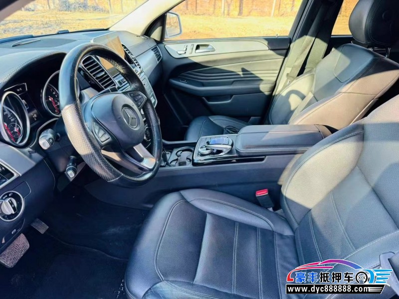 16年奔驰GLE轿车抵押车出售