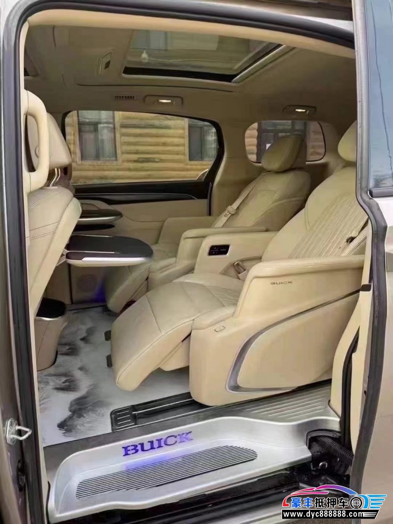 24年别克GL8轿车抵押车出售