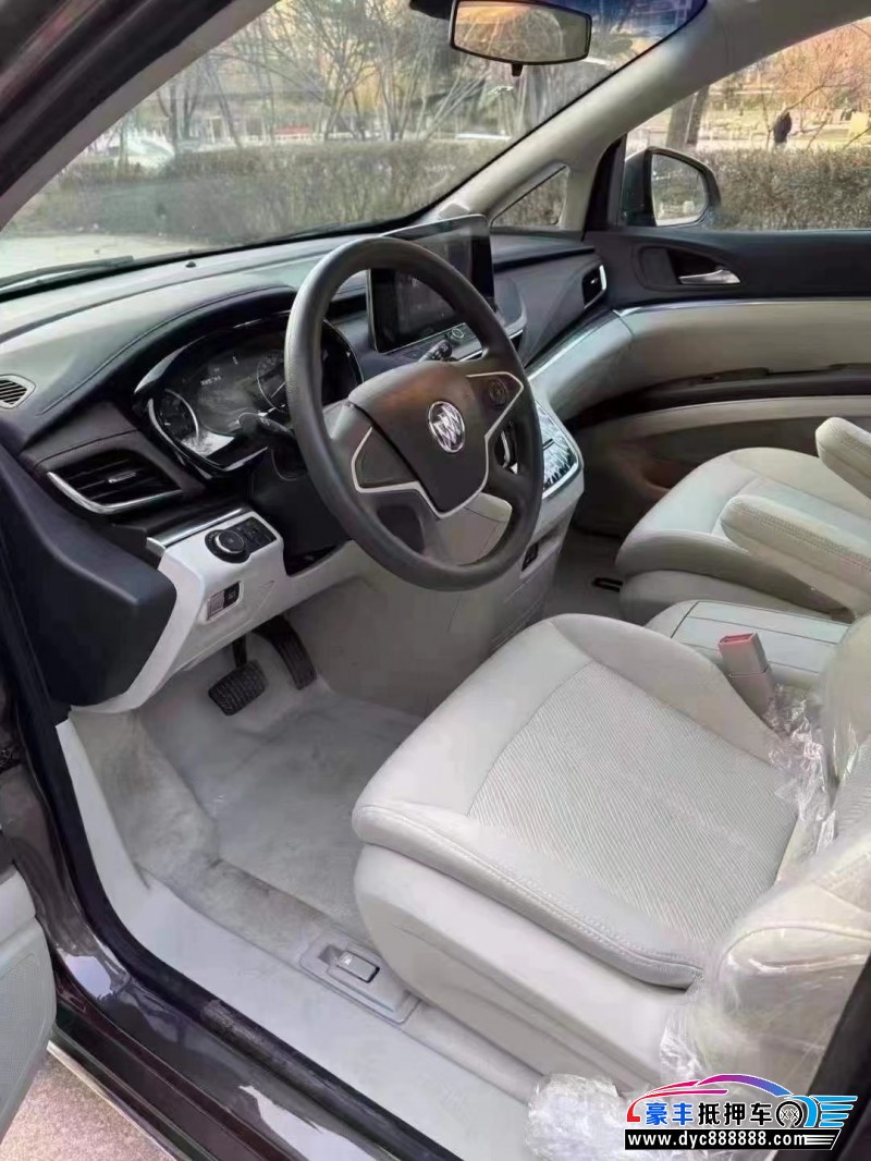 24年别克GL8轿车抵押车出售