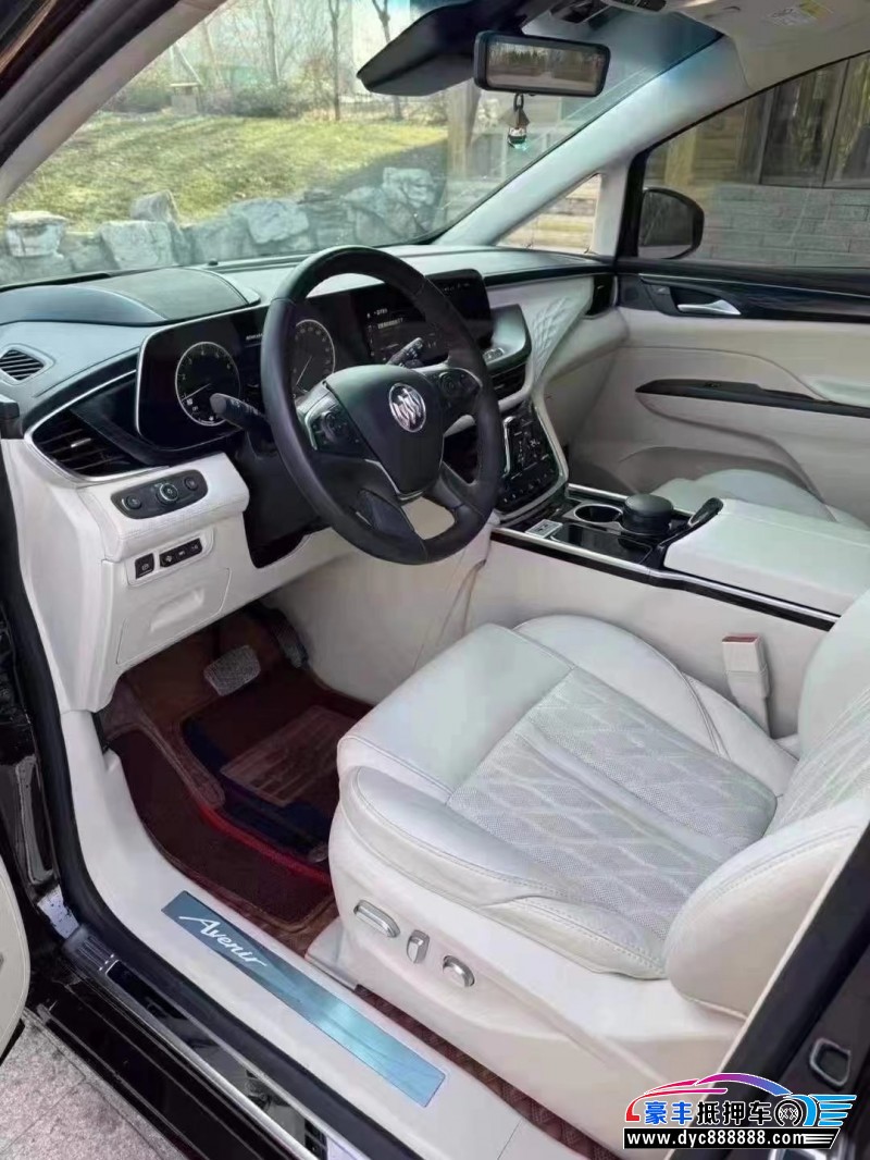 22年别克GL8轿车抵押车出售