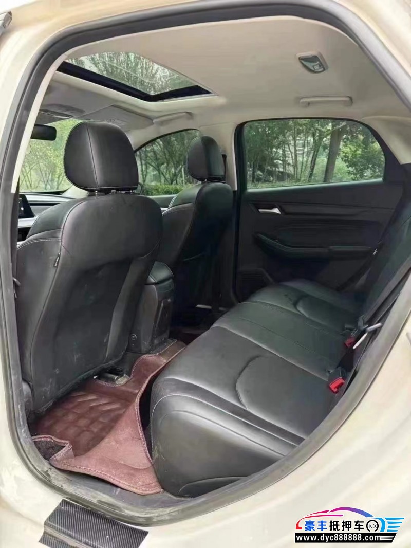 21年福特福睿斯轿车抵押车出售