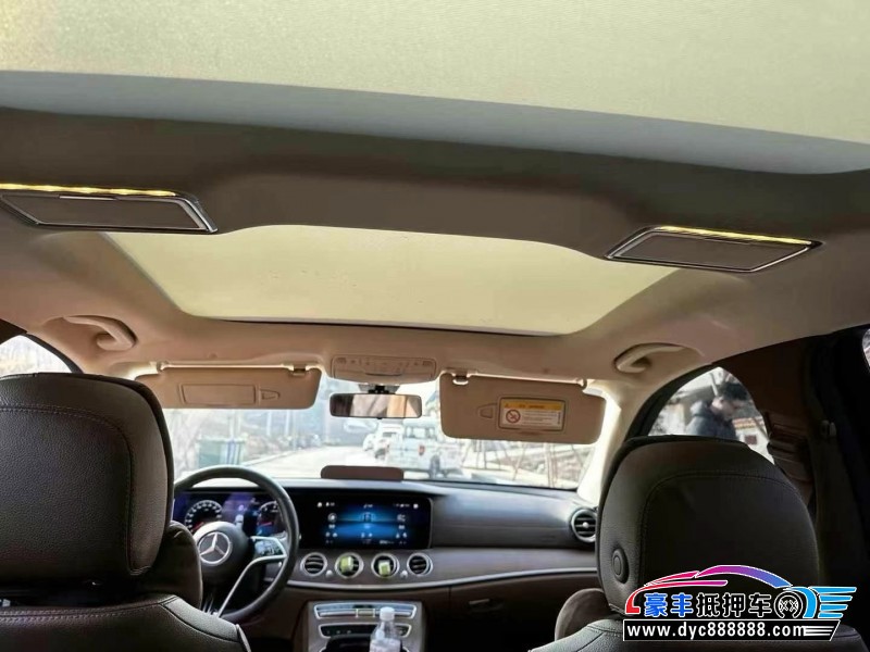 22年奔驰E轿车抵押车出售