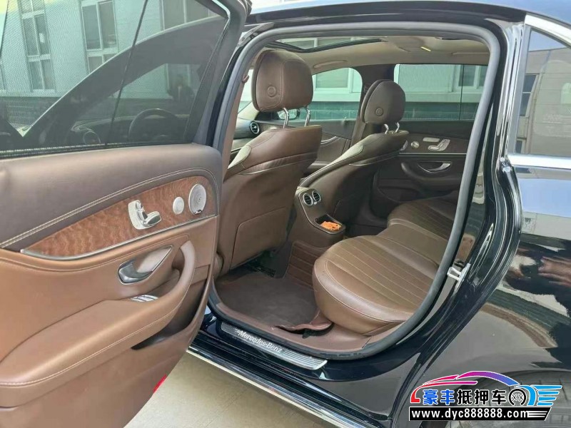 21年奔驰E轿车抵押车出售