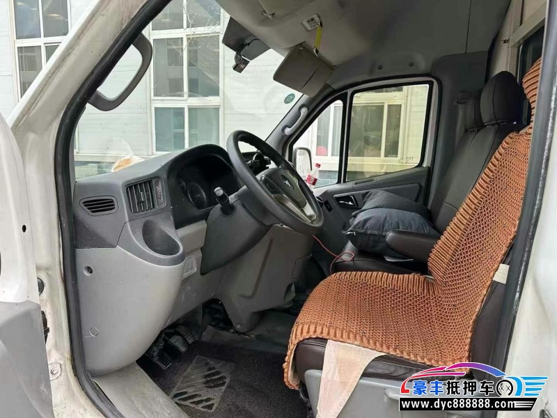 19年福田图雅诺轿车抵押车出售