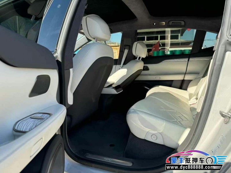 23年蔚来ET7轿车抵押车出售