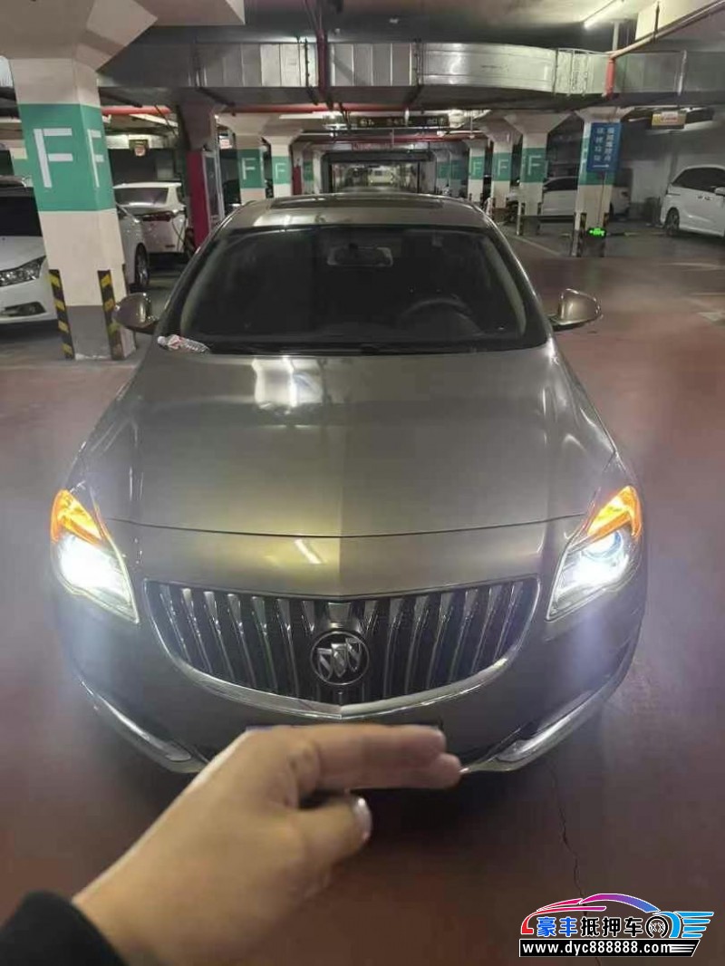 15年别克君威轿车抵押车出售