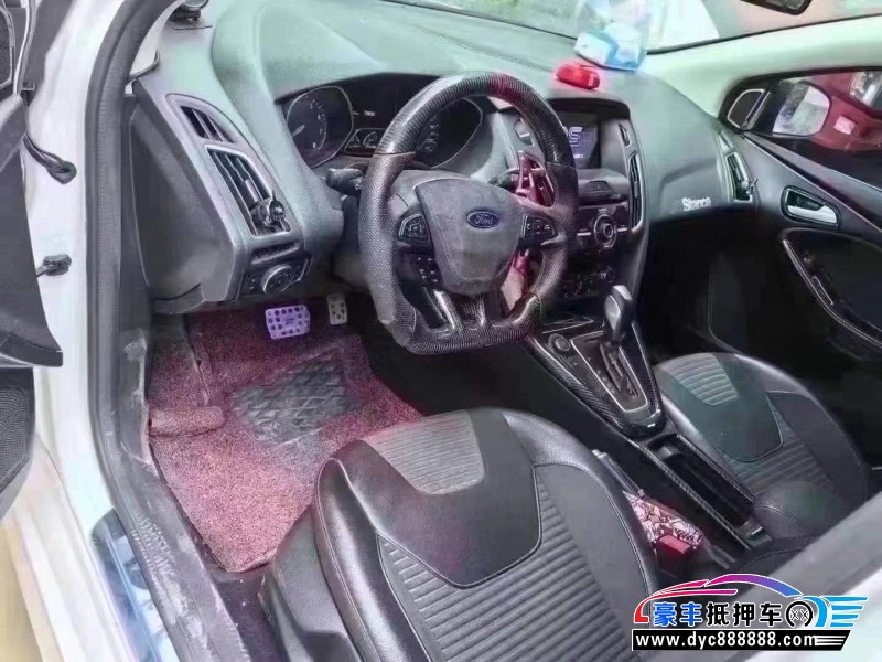 17年福特福克斯轿车抵押车出售