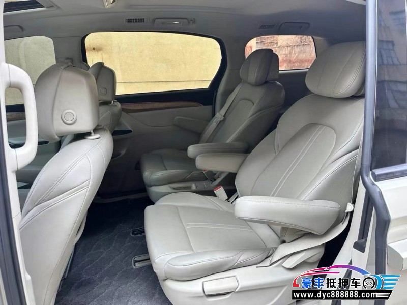 19年别克GL8轿车抵押车出售