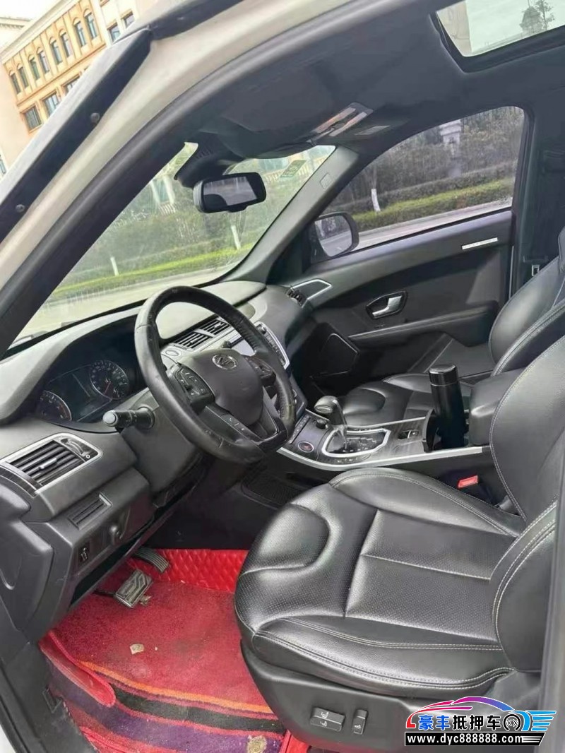 16年陆风X7轿车抵押车出售