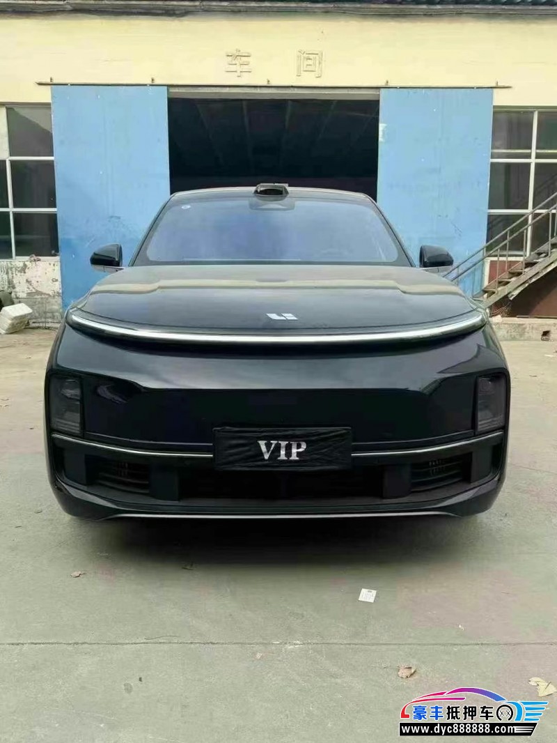 24年理想L8轿车抵押车出售