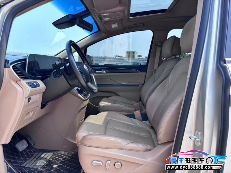 20年别克GL8轿车抵押车出售