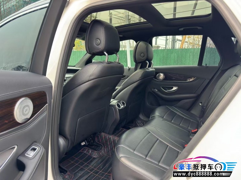 16年奔驰GLC轿车抵押车出售