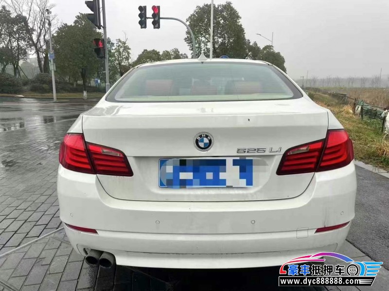 13年宝马5系轿车抵押车出售