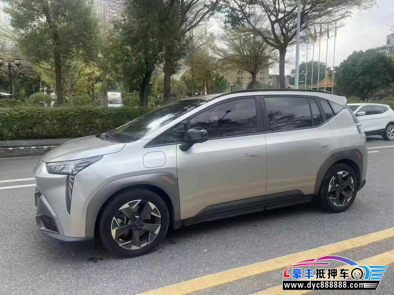 21年埃安Y70轿车抵押车出售