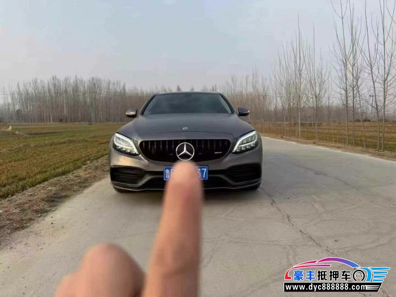 21年奔驰C轿车抵押车出售