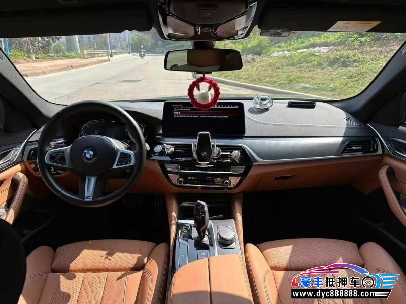 23年宝马5系轿车抵押车出售