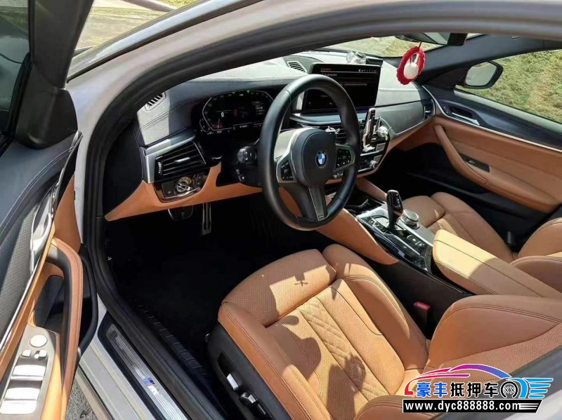 23年宝马5系轿车抵押车出售