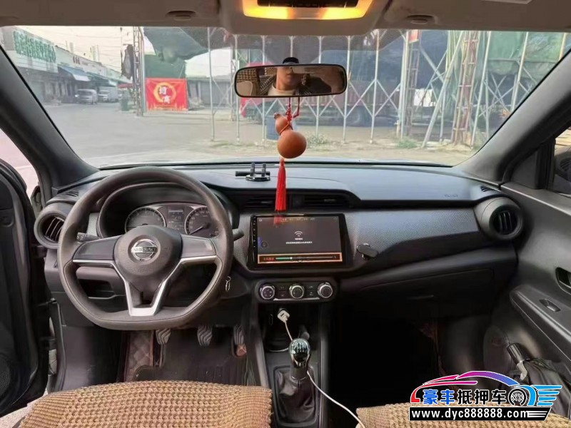 19年日产劲客轿车抵押车出售