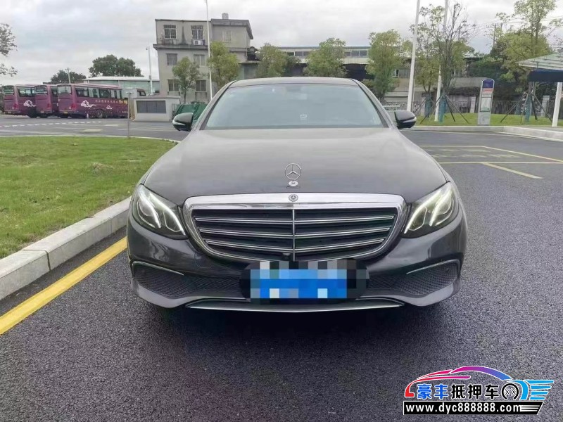 19年奔驰E轿车抵押车出售