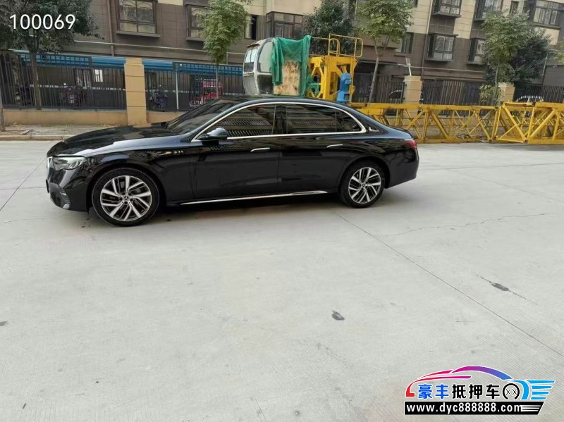 24年奔驰E轿车抵押车出售