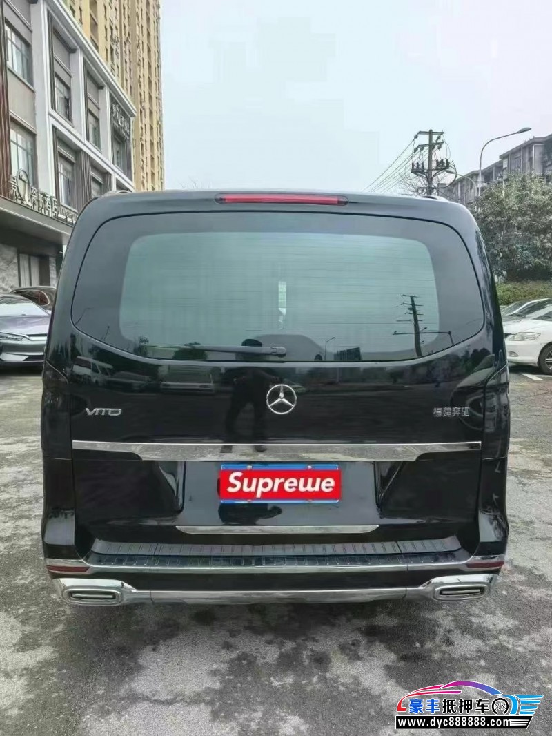 24年奔驰威霆(进口)轿车抵押车出售