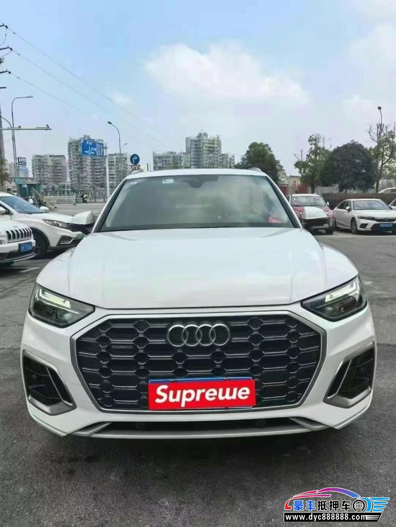 23年奥迪Q5轿车抵押车出售