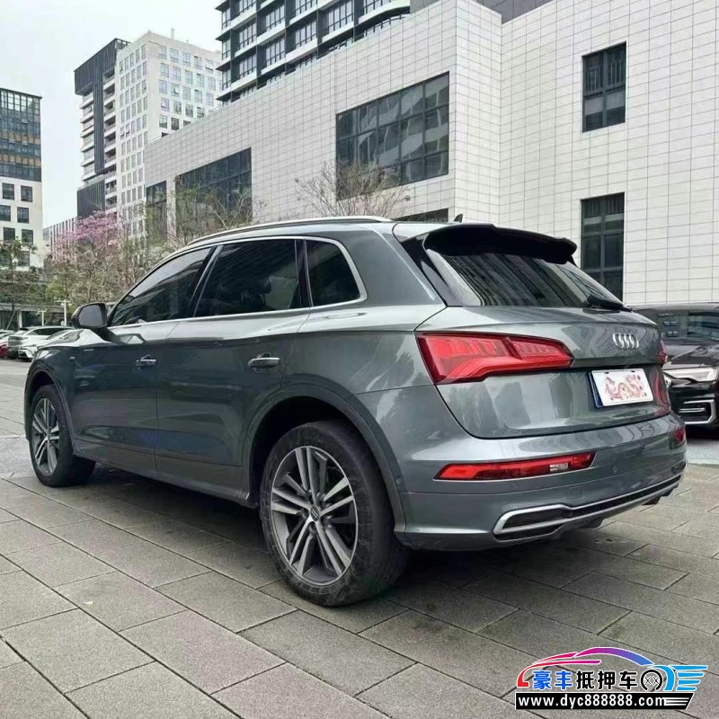 20年奥迪Q5轿车抵押车出售