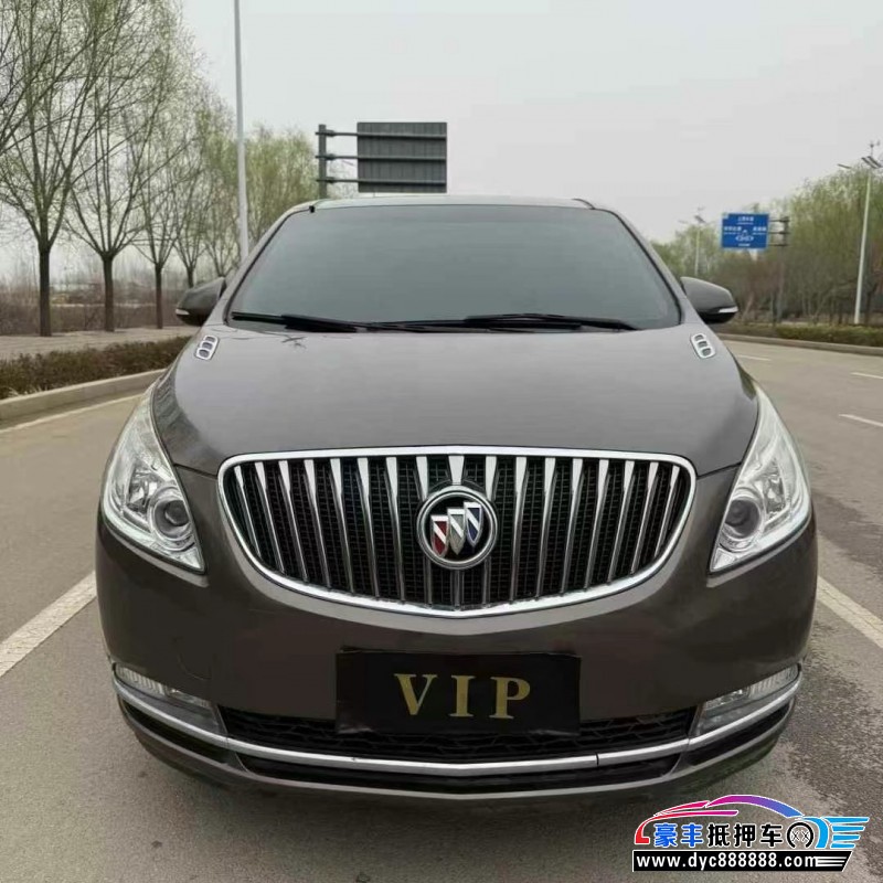 17年别克GL8轿车抵押车出售