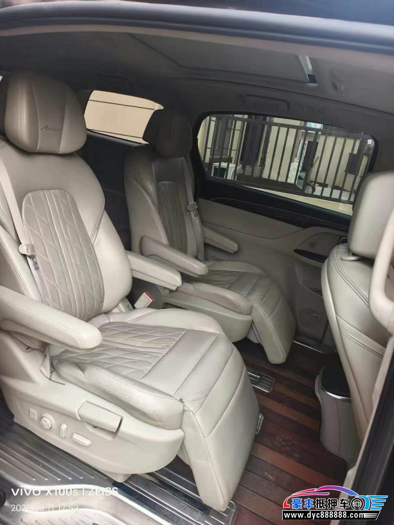 18年别克GL8轿车抵押车出售