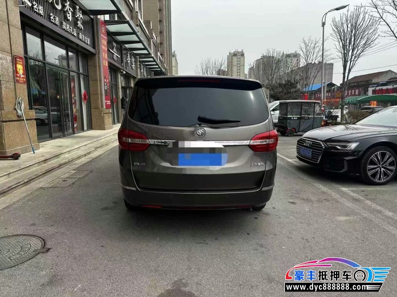 17年别克GL8轿车抵押车出售